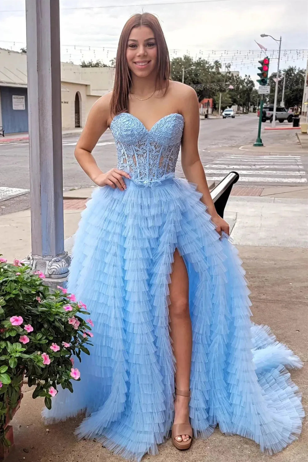 Aimishang A-Line Lace Up Long Tulle Prom Dress With Split Charming Evening Party Dress