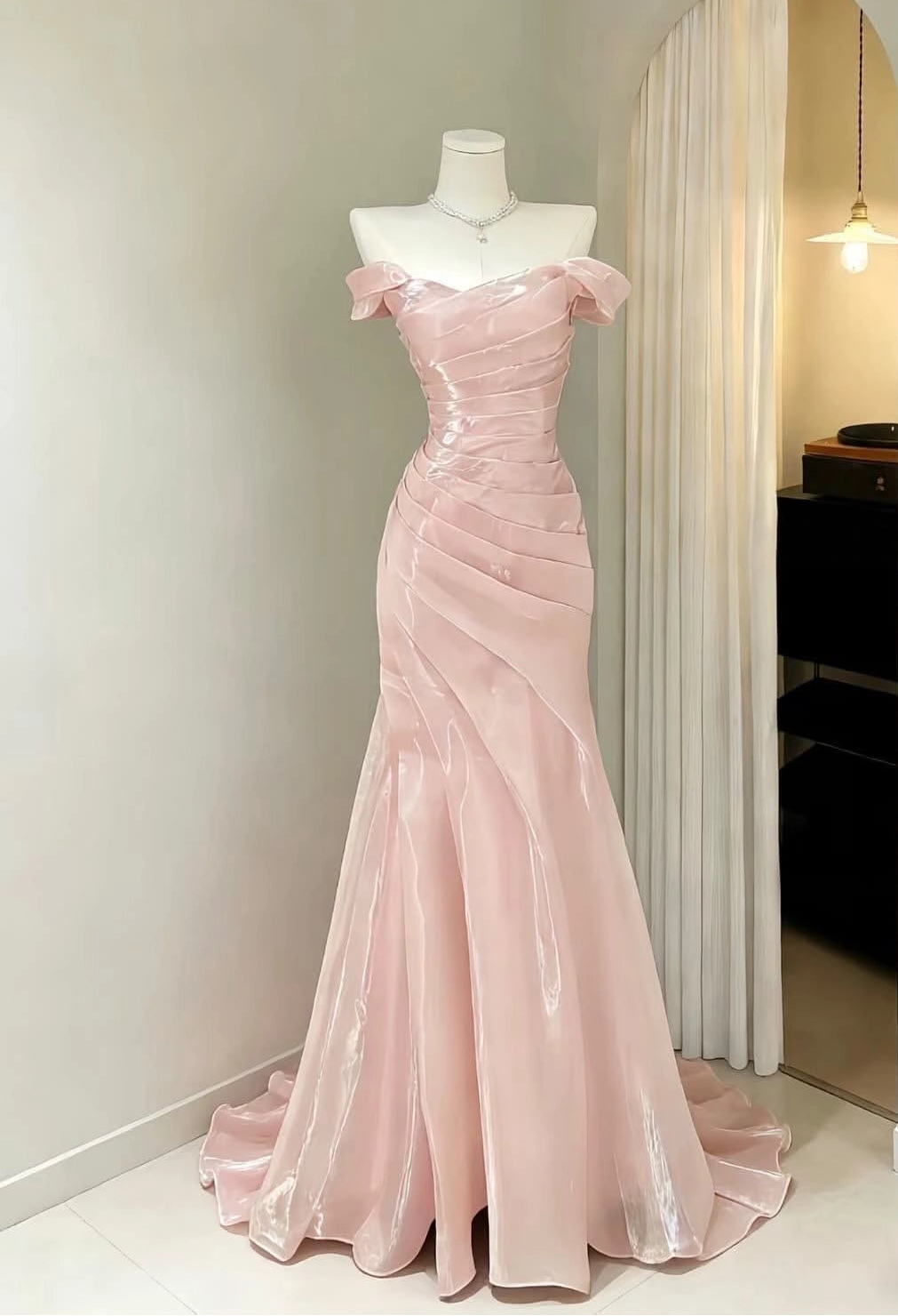 Elegant Mermaid Off-the-Shoulder Sweetheart Ruched Floor-Length Evening Dress