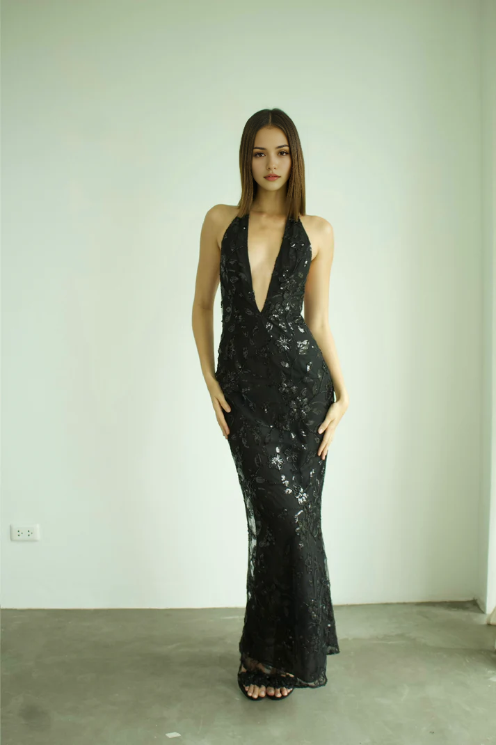 Aimishang Sexy Deep V-neck Halter Sleeveless Long Prom Dress Charming Evening Party Dress