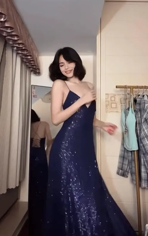 Aimishang Sparkly A Line Spaghetti Straps Sleeveless Sequin Long Formal Prom Dress Charming Evening Party Dress with Slit