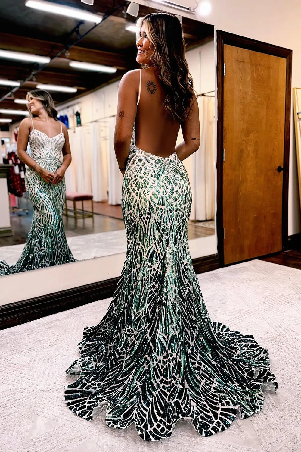 Aimishang Prom Dress Sparkly Stylish Mermaid Backless Corset