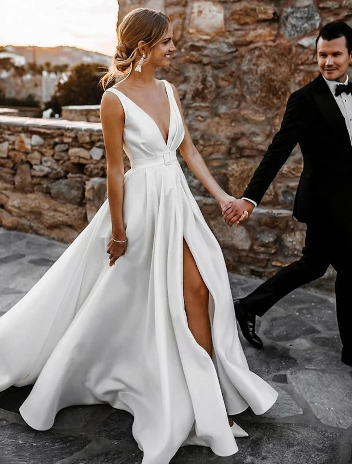 Aimishang Beach Casual Wedding Dresses A-Line V Neck Sleeveless Court Train Satin Bridal Gowns With Sashes / Ribbons Sash / Ribbon 2023 Summer Wedding Party