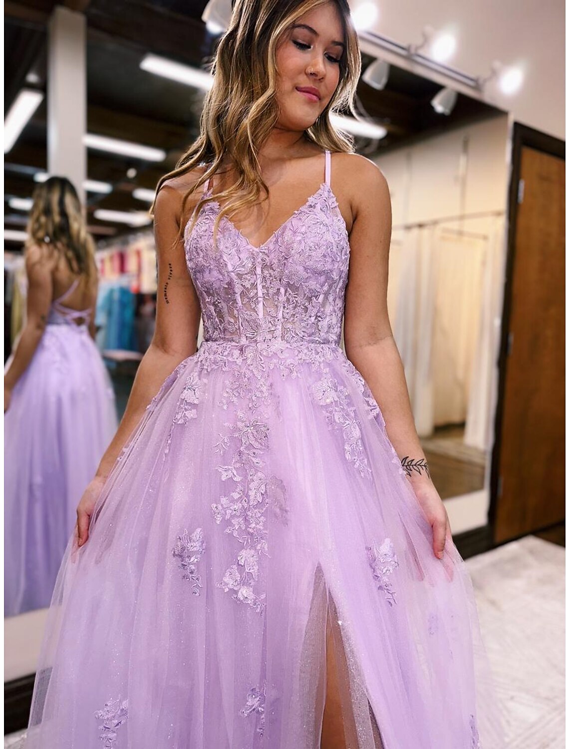 Aimishang A-Line Evening Gown Open Back Dress Formal Prom Floor Length Sleeveless V Neck Tulle Backless with Beading Slit Appliques