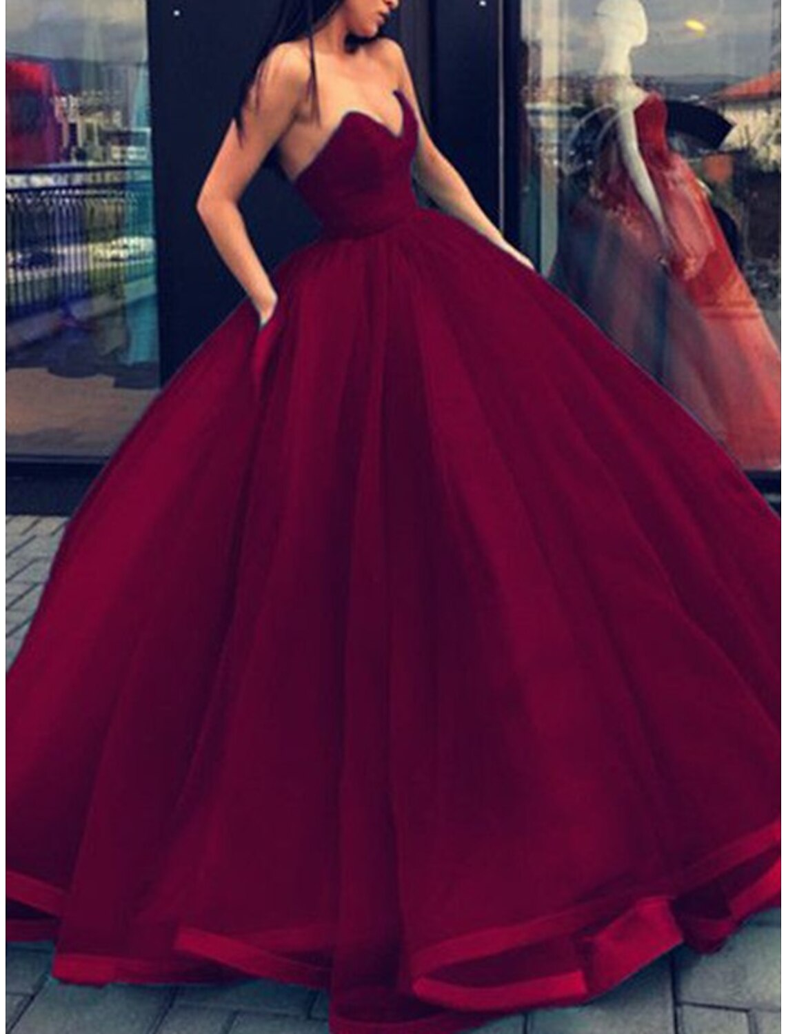 Aimishang Ball Gown Party Dress Beautiful Back Elegant Quinceanera Formal Evening Dress Strapless Sleeveless Floor Length Tulle with Sleek Pleats Tier