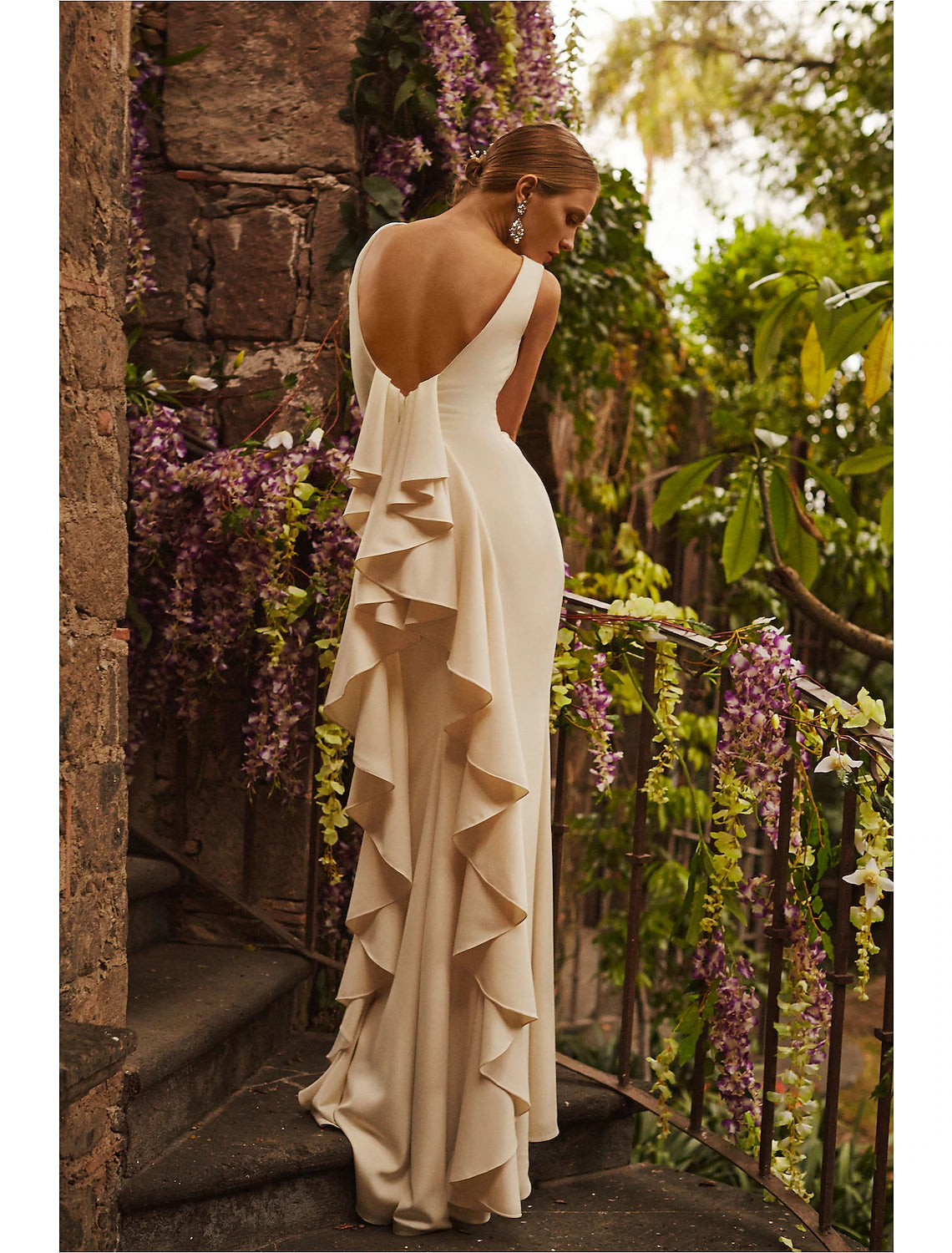 Aimishang Hall Open Back Casual Wedding Dresses Sheath / Column Scoop Neck Sleeveless Sweep / Brush Train Fabric Bridal Gowns With Draping Summer Fall Wedding Party