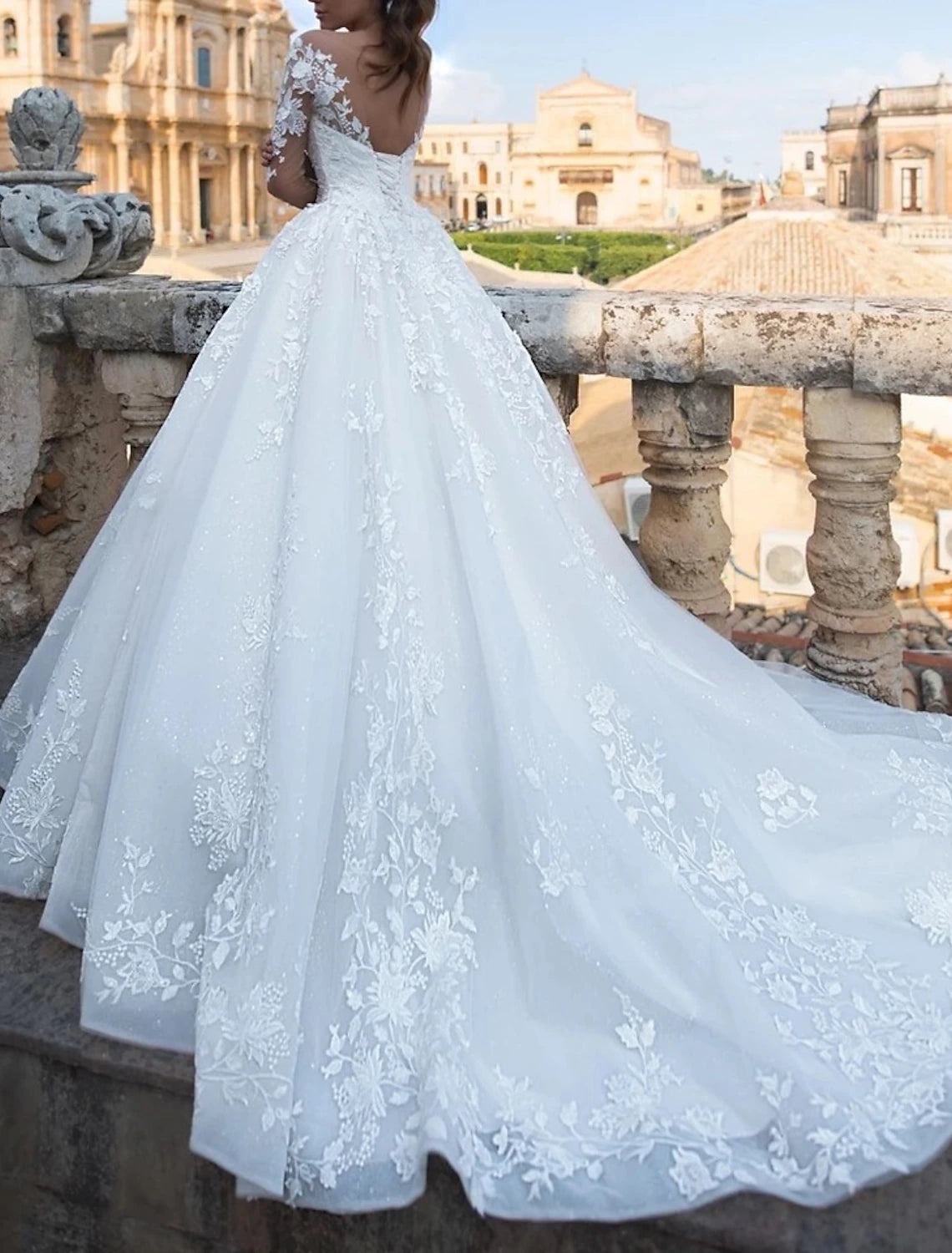 Aimishang Engagement Sexy Fall Formal Wedding Dresses Ball Gown V Neck Long Sleeve Chapel Train Lace Bridal Gowns With Appliques Summer Wedding Party