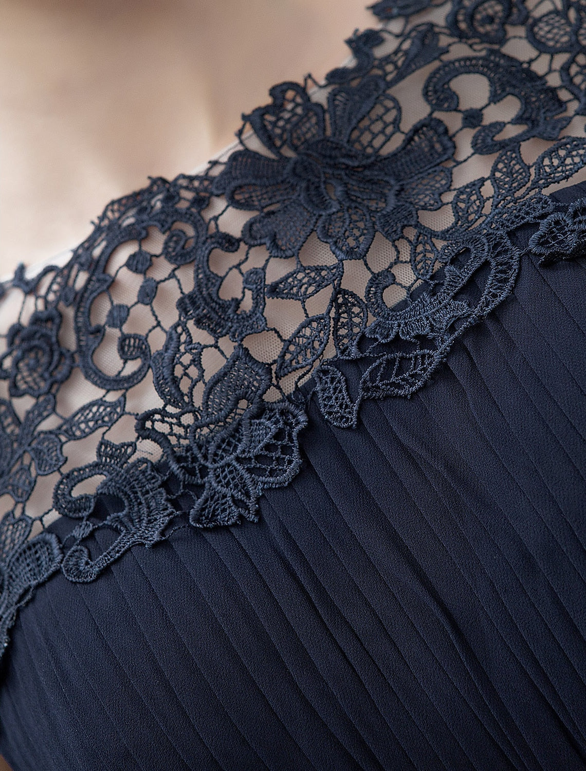 Aimishang A-Line Evening Gown Empire Dress Wedding Guest Formal Evening Floor Length Short Sleeve Boat Neck Bridesmaid Dress Chiffon with Ruched Lace Insert