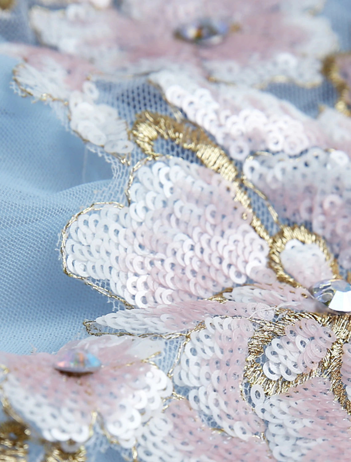 Aimishang Ball Gown Elegant Floral Puffy Quinceanera Engagement Dress Illusion Neck 3/4 Length Sleeve Floor Length Tulle with Pleats Appliques