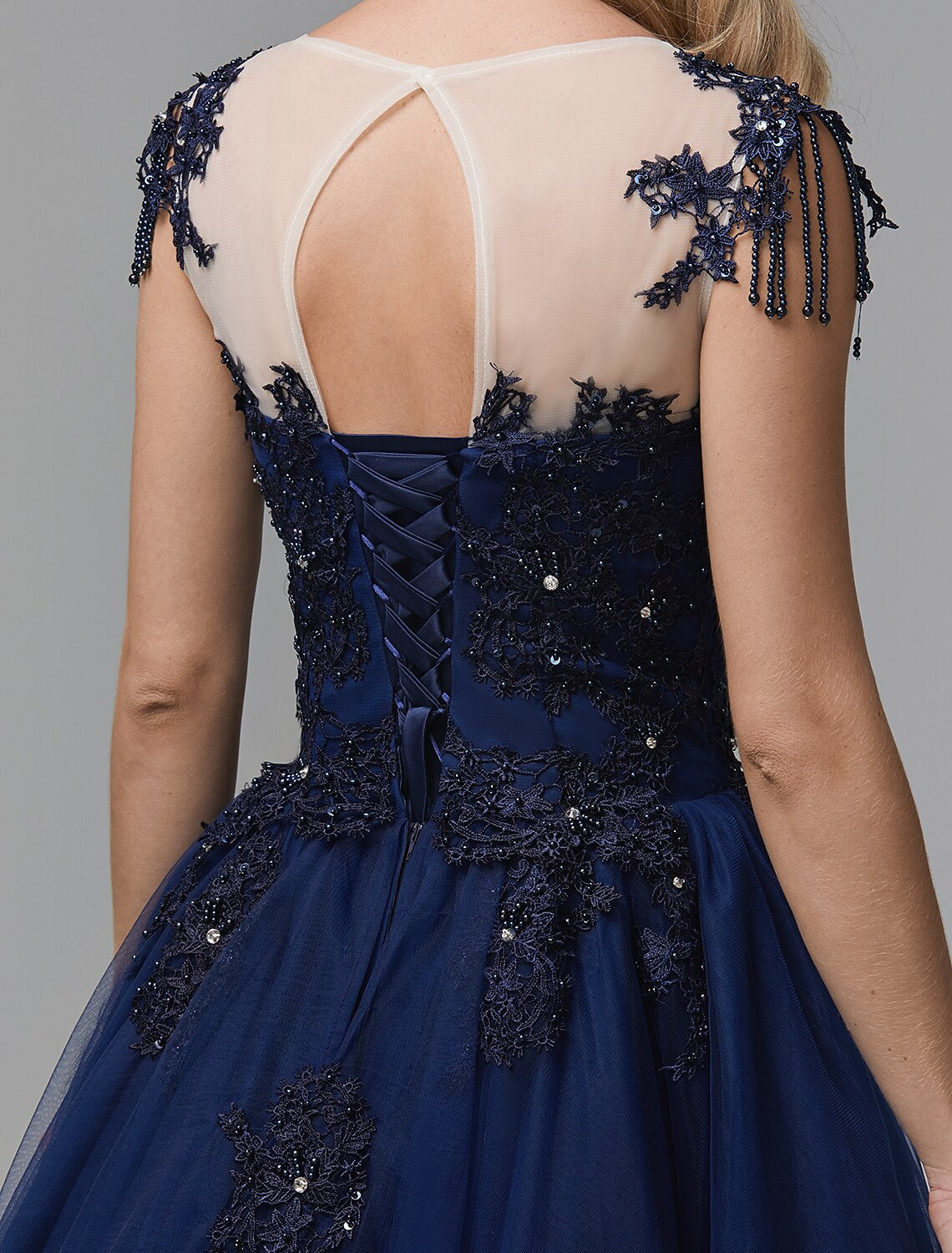 Aimishang Ball Gown Prom Dresses Sparkle Dress Quinceanera Prom Chapel Train Long Sleeve Off Shoulder Satin with Beading Appliques