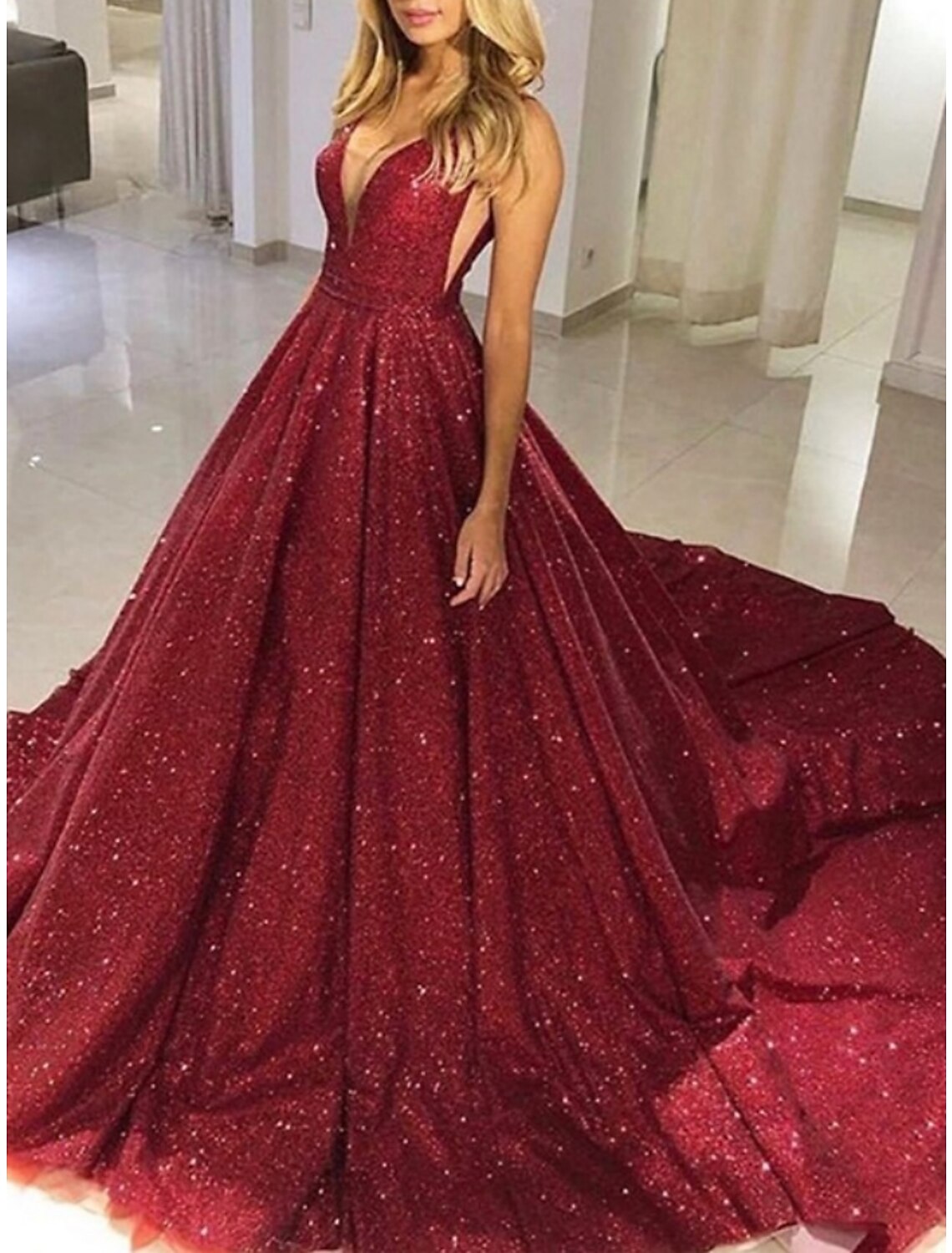 Aimishang A-Line Prom Dresses Elegant Dress Formal Court Train Red Green Dress Sleeveless V Neck Sequined with Glitter Pleats