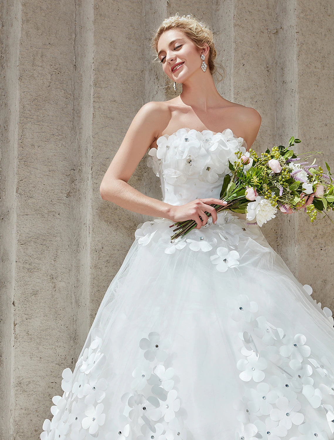 Aimishang Engagement Fall Formal Wedding Dresses Open Back Ball Gown Square Neck Strapless Chapel Train Lace Bridal Gowns With Crystals Flower Summer Wedding Party