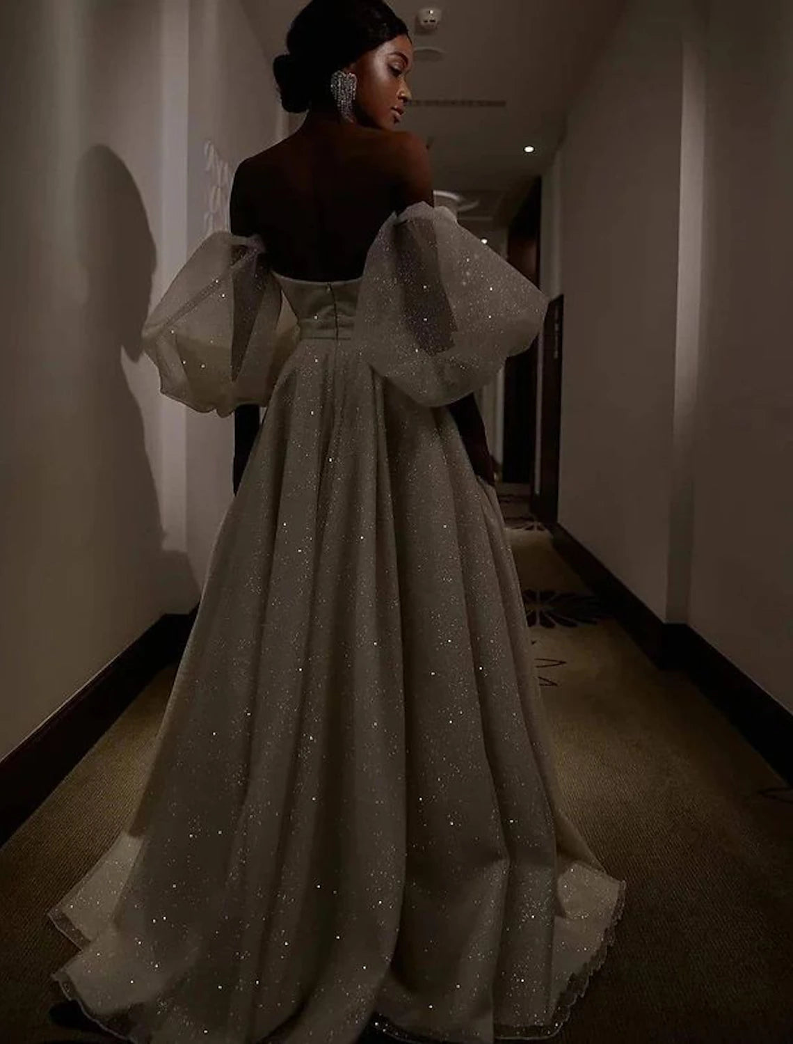 Aimishang Beach Sparkle & Shine Wedding Dresses A-Line Off Shoulder Short Sleeve Floor Length Sequined Bridal Gowns With Split Front Summer Fall Wedding Party