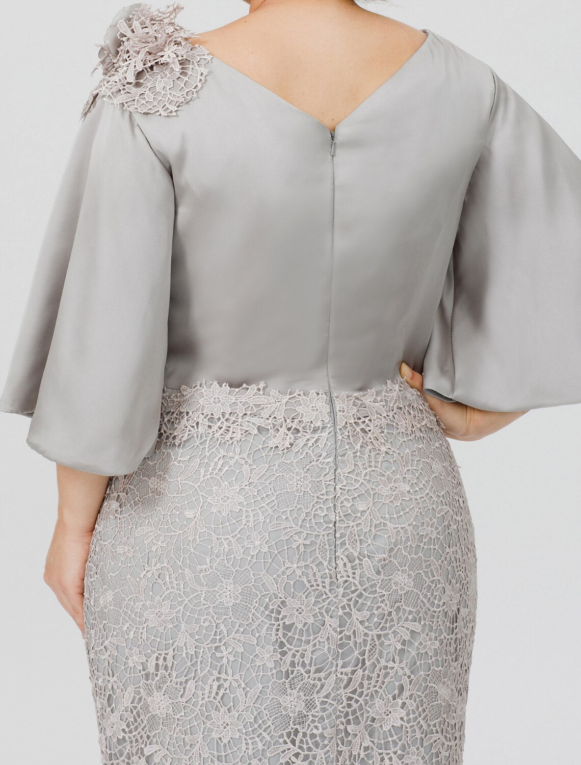 Aimishang Mermaid / Trumpet Mother of the Bride Dress Plus Size Sexy Cowl Neck Sweep / Brush Train Satin Chiffon Lace Over Satin Half Sleeve No with Appliques