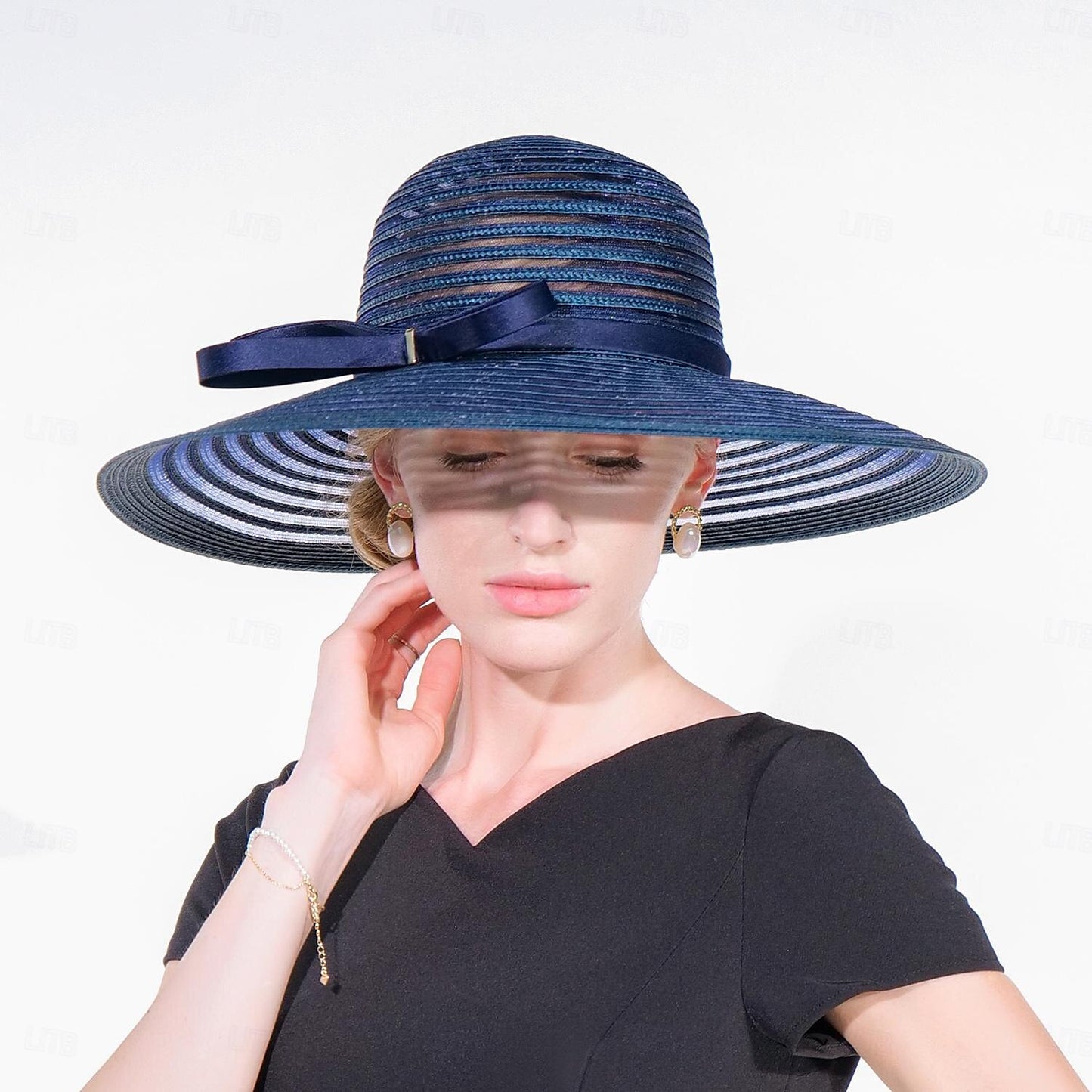 Wholesale Hats synthetic / Cloche Hat Floppy Hat Sun Hat Wedding Tea Party Elegant Wedding With Bowknot Headpiece Headwear