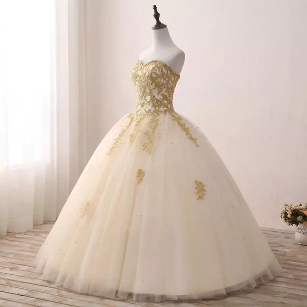 Beautiful Light Champagne Ball Gown Party Dress Sweet 16 dress with Gold Applique Prom Dress Wholesale