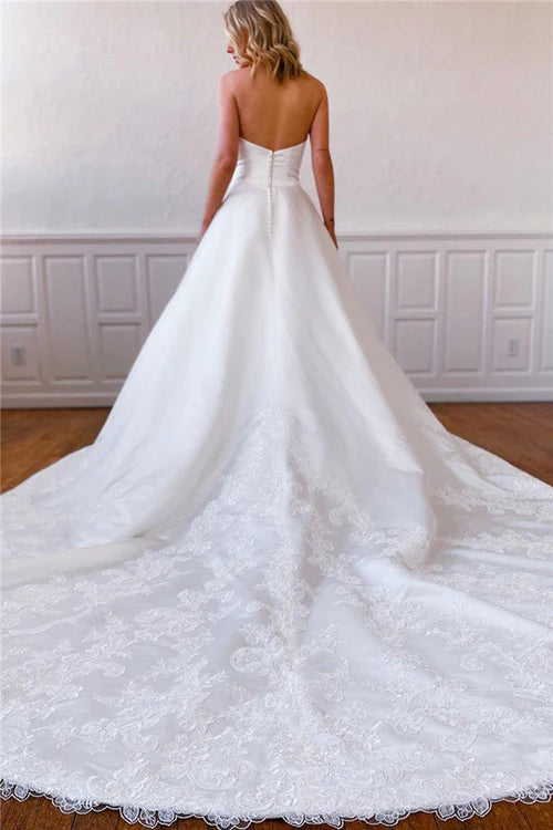 Wholesale Elegant Lace Appliques Long Strapless White Wedding Dress with Pockets