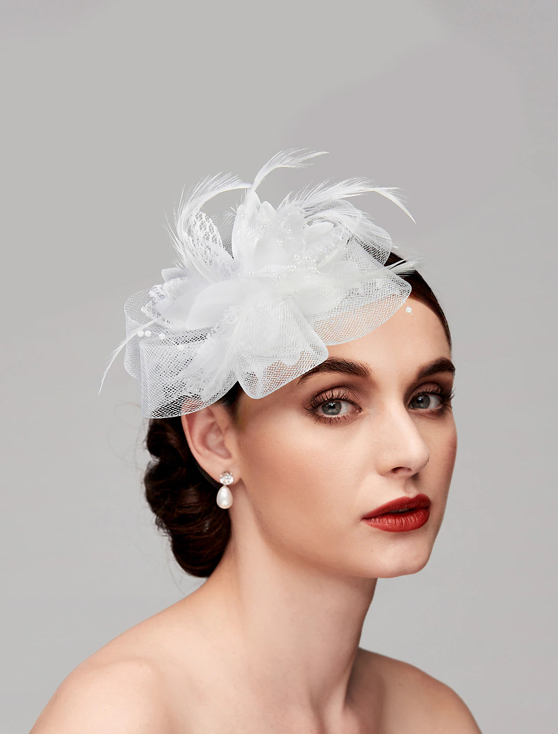 Wholesale Elegant Feather Net Fascinators Hats with Feathers Fur Floral Special Occasion Race Ladies Day Headpiec