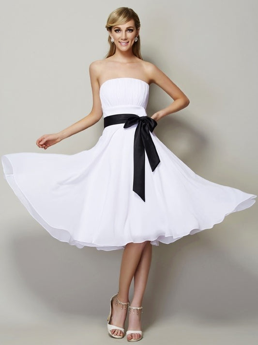 Wholesale A-Line Chiffon Strapless Sleeveless Knee-Length With Sash/Ribbon/Belt Bridesmaid Dresses