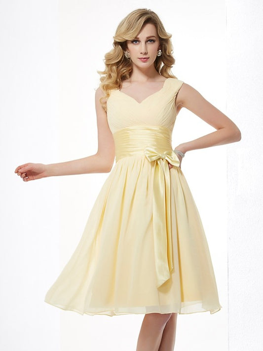 Wholesale A-Line Chiffon Straps Sleeveless Knee-Length With Pleats Bridesmaid Dresses