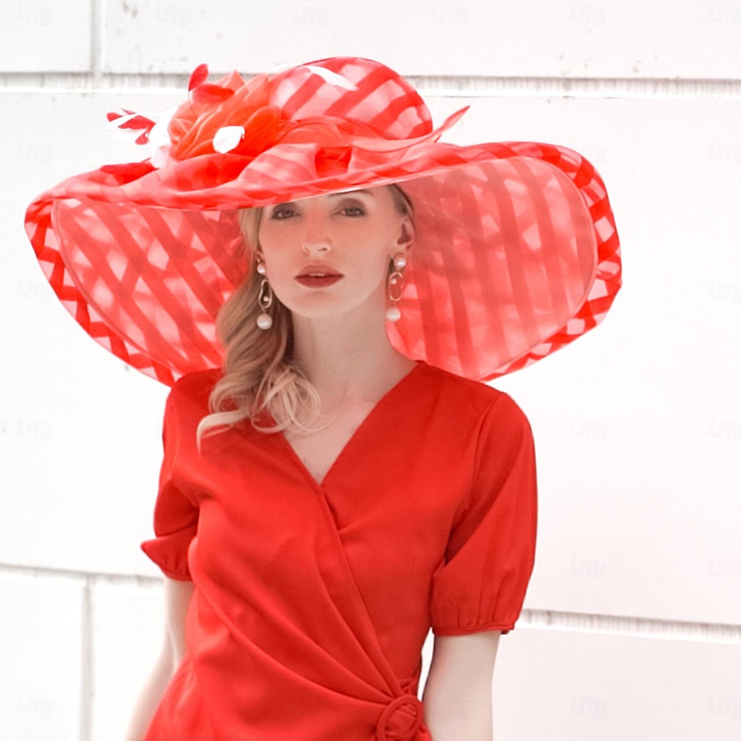 Wholesale Fascinators Hats Sun Hat Wedding Tea Party Elegant Wedding With Feather Lace Side Headpiece Headwear