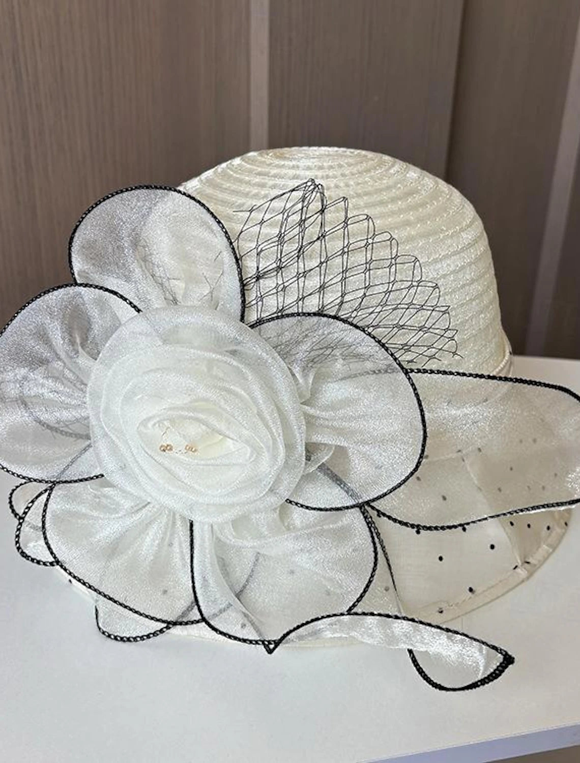 Wholesale Fascinators Hats Bucket Hat Floppy Hat Sun Hat Holiday Beach Elegant Retro With Flower Polka Dot Headpiece Headwear