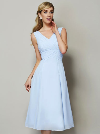 Wholesa  A-Line/Princess V-neck Sleeveless Pleats Short Chiffon Bridesmaid Dresses