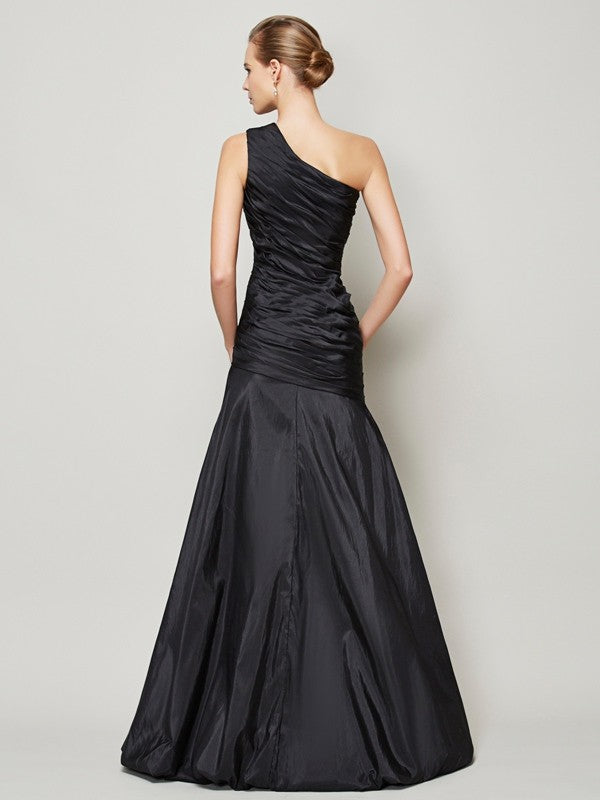 Wholesa  A-Line/Princess One-Shoulder Sleeveless Pleats Long Taffeta Bridesmaid Dresses