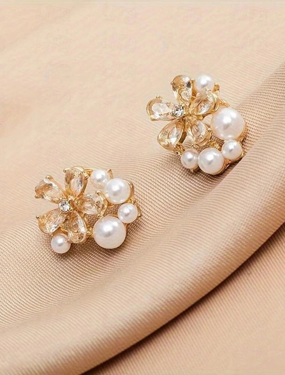 Wholesale White Fine Jewelry Classic Floral Flower Earrings Jewelry Gold For Wedding Party 1 Pair