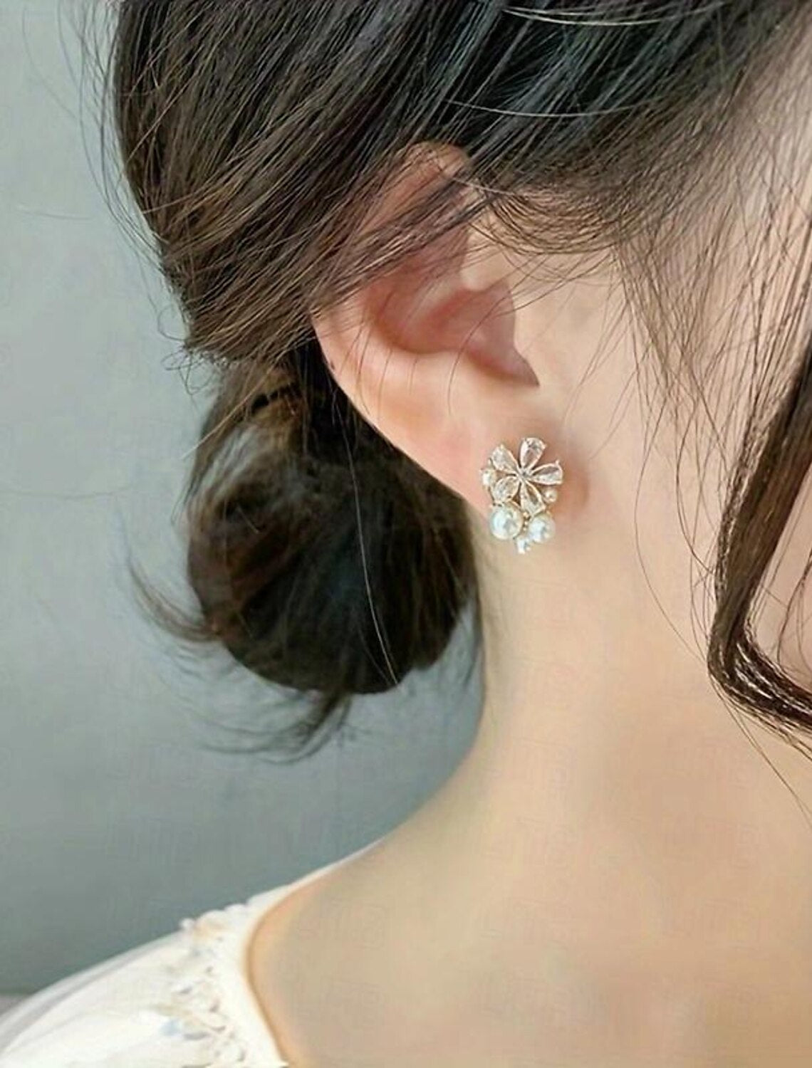 Wholesale White Fine Jewelry Classic Floral Flower Earrings Jewelry Gold For Wedding Party 1 Pair