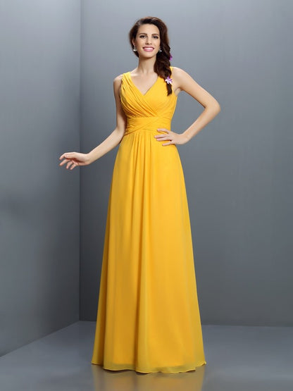 Wholesa A-Line/Princess V-neck Pleats Sleeveless Long Chiffon Bridesmaid Dresses