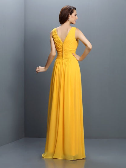 Wholesa A-Line/Princess V-neck Pleats Sleeveless Long Chiffon Bridesmaid Dresses