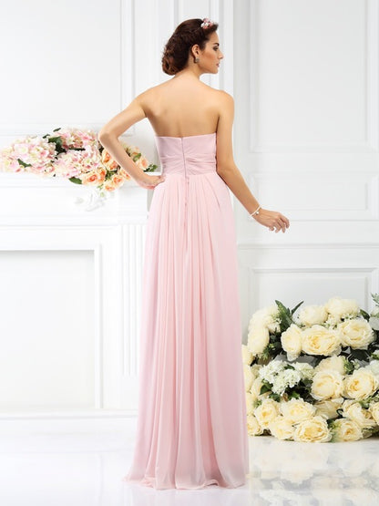 Wholesa A-Line/Princess Strapless Hand-Made Flower Sleeveless Long Chiffon Bridesmaid Dresses