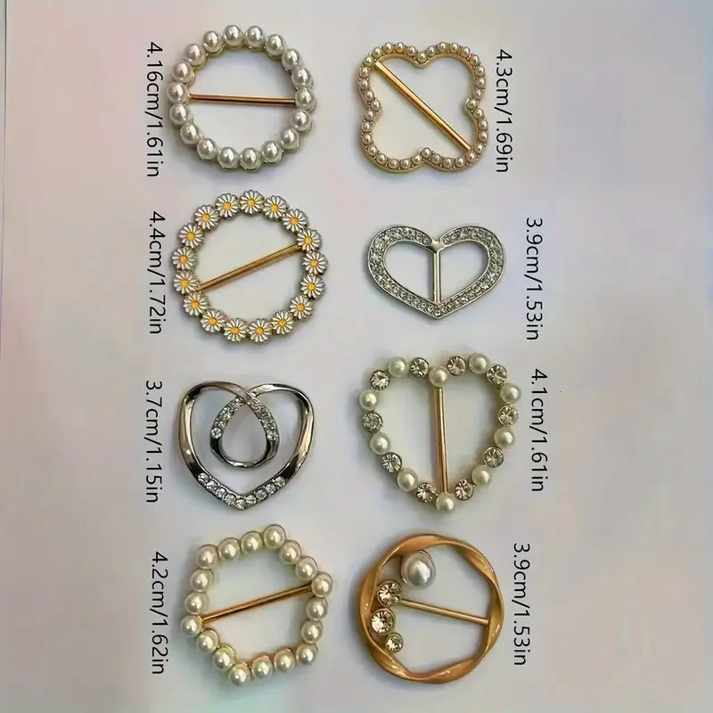 Wholesale 8pcs Faux Pearl Brooch Hollow Heart-shaped Brooch Coat Sweater Badge Pin Clothing Accessories