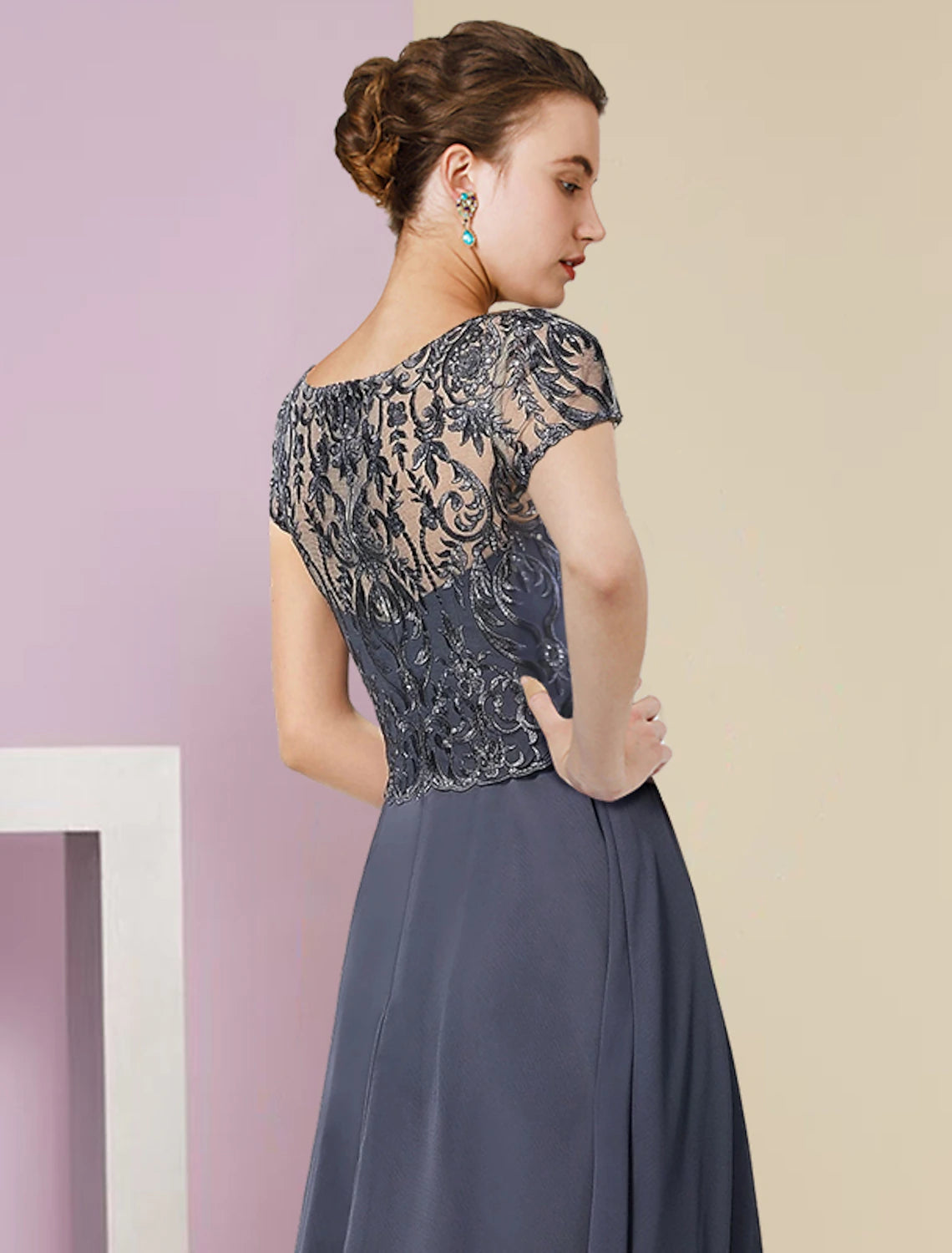 Wholesale Two Piece A-Line Mother of the Bride Dress Formal Wedding Guest Vintage Elegant Scoop Neck Knee Length Chiffon Lace Short Sleeve Wrap Included with Pleats Appliques