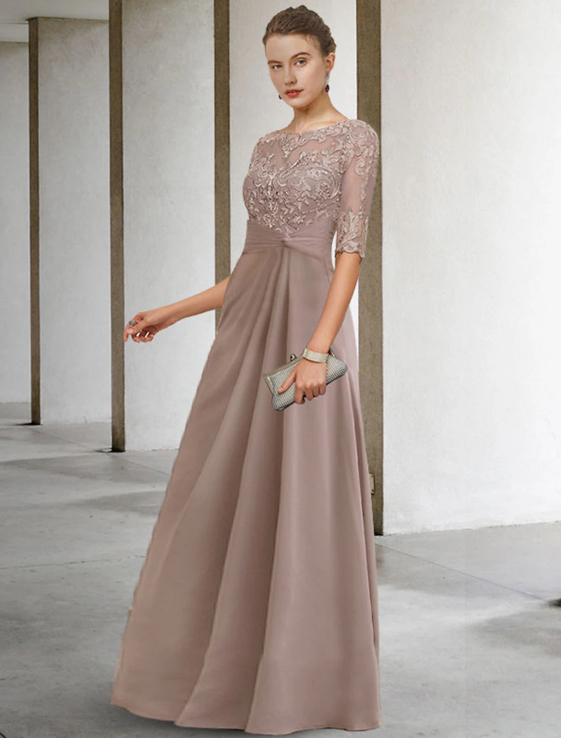 Wholesale Sheath / Column Mother of the Bride Dress Fall Wedding Guest Dresses Plus Size Elegant Jewel Neck Floor Length Chiffon Lace Short Sleeve with Appliques Side-Draped