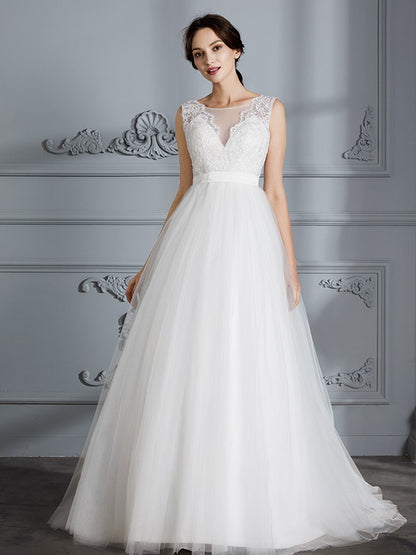 Wholesa A-Line/Princess Sleeveless V-neck Sweep/Brush Train Tulle Wedding Dresses