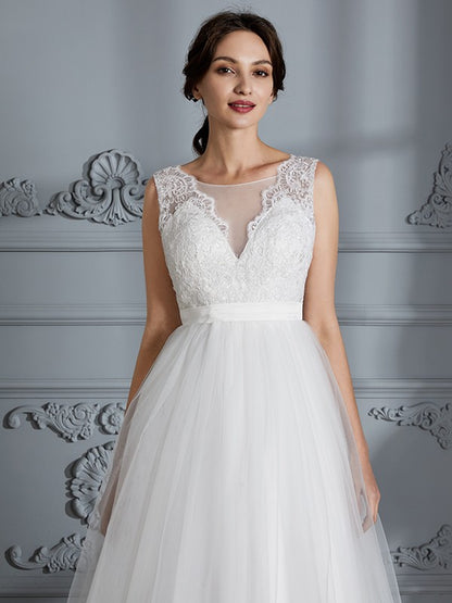 Wholesa A-Line/Princess Sleeveless V-neck Sweep/Brush Train Tulle Wedding Dresses