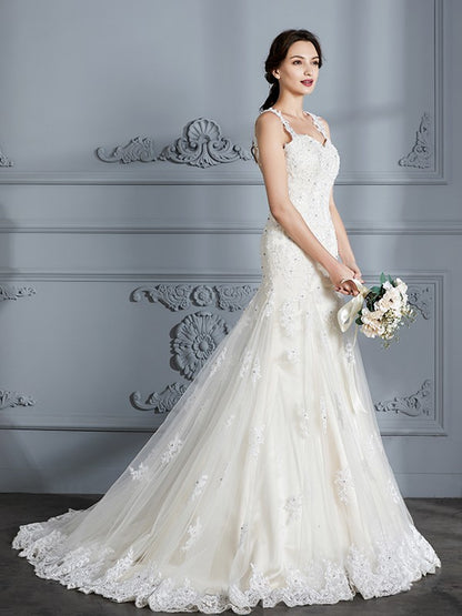 Wholesa Trumpet/Mermaid Sweetheart Sleeveless Lace Court Train Wedding Dresses