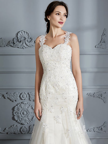 Wholesa Trumpet/Mermaid Sweetheart Sleeveless Lace Court Train Wedding Dresses