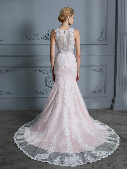 Wholesa Trumpet/Mermaid V-neck Sleeveless Applique Tulle Court Train Wedding Dresses