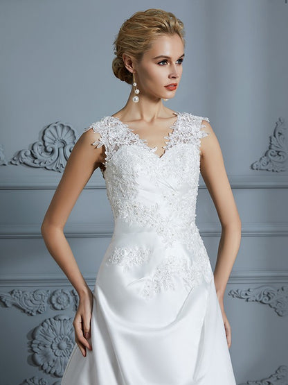 Wholesa A-Line/Princess V-neck Sweep/Brush Train Sleeveless Applique Satin Wedding Dresses