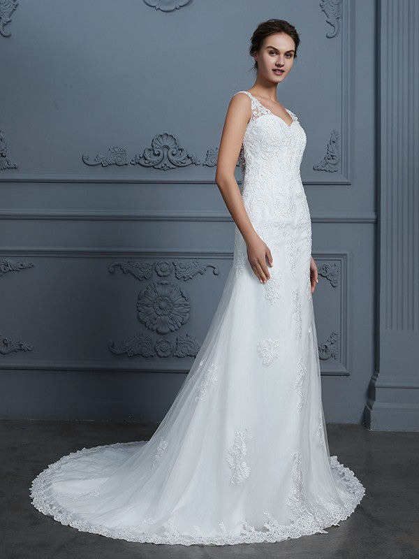 Wholesa Trumpet/Mermaid V-neck Sleeveless Lace Court Train Tulle Wedding Dresses