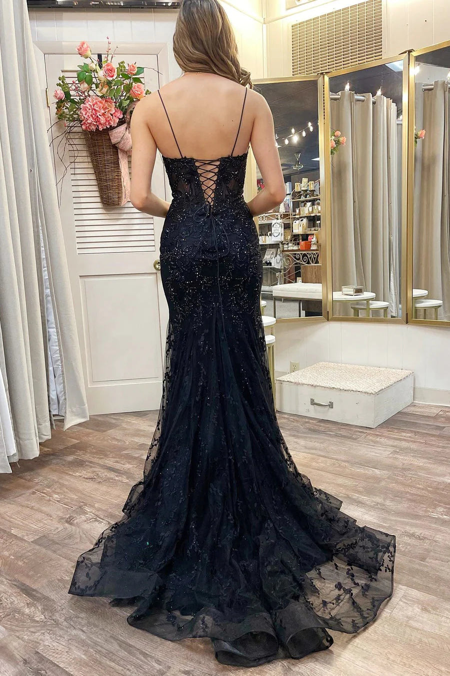 Wholesa Black Appliques Plunge V Lace-Up Trumpet Prom Gown