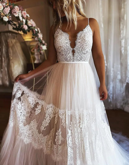 Wholesale Wedding Dress A-Line Court Train Spaghetti Straps Boho Tulle