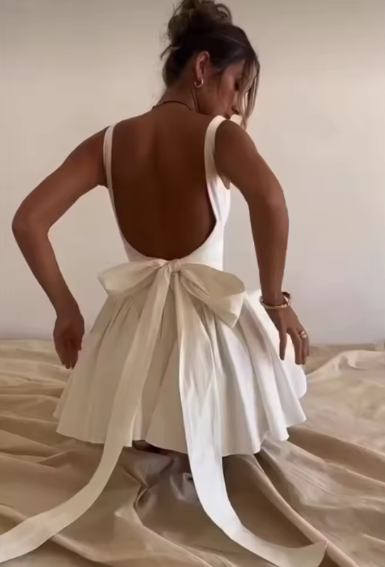 Aimishang Lovely A Line Straps Open Back Homecoming Dress Short Prom Dress Sweet Birthday Party Dress With Bow