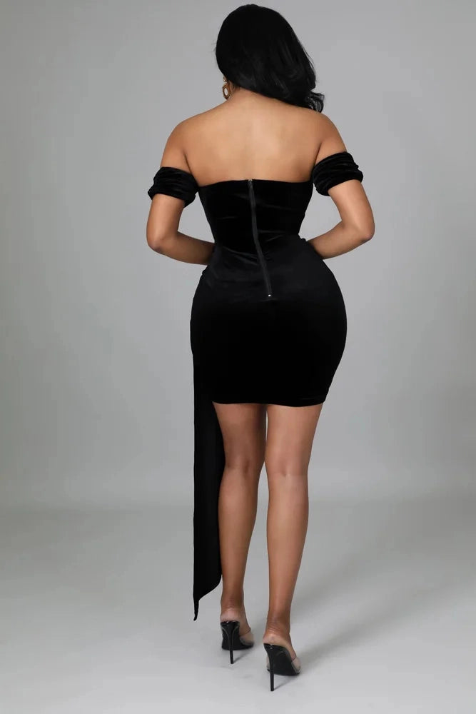 Aimishang Black Sexy Off the Shoulder Short Homecoming Dress Fashion Birthday Party Dress