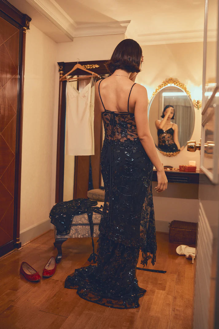 Aimishang Sexy V-neck Spaghetti Straps Sleeveless Long Prom Dress Charming Evening Party Dress