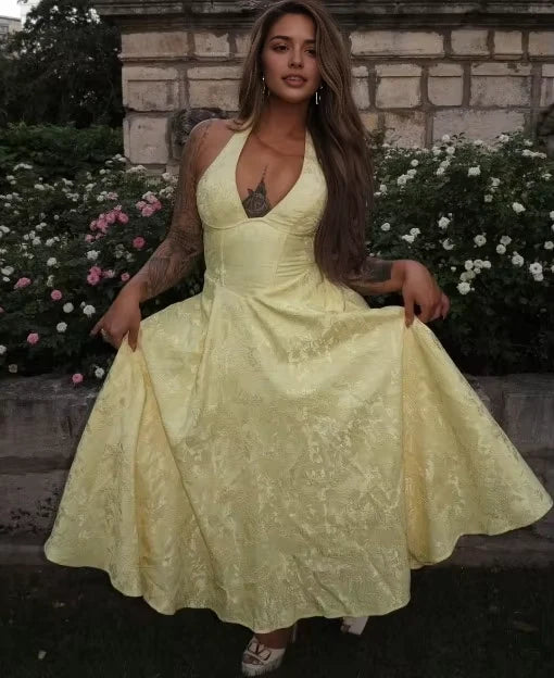 Aimishang Charming A-Line Halter V-Neck Sleeveless Jacquard Satin Prom Dress for Women's Party Gown
