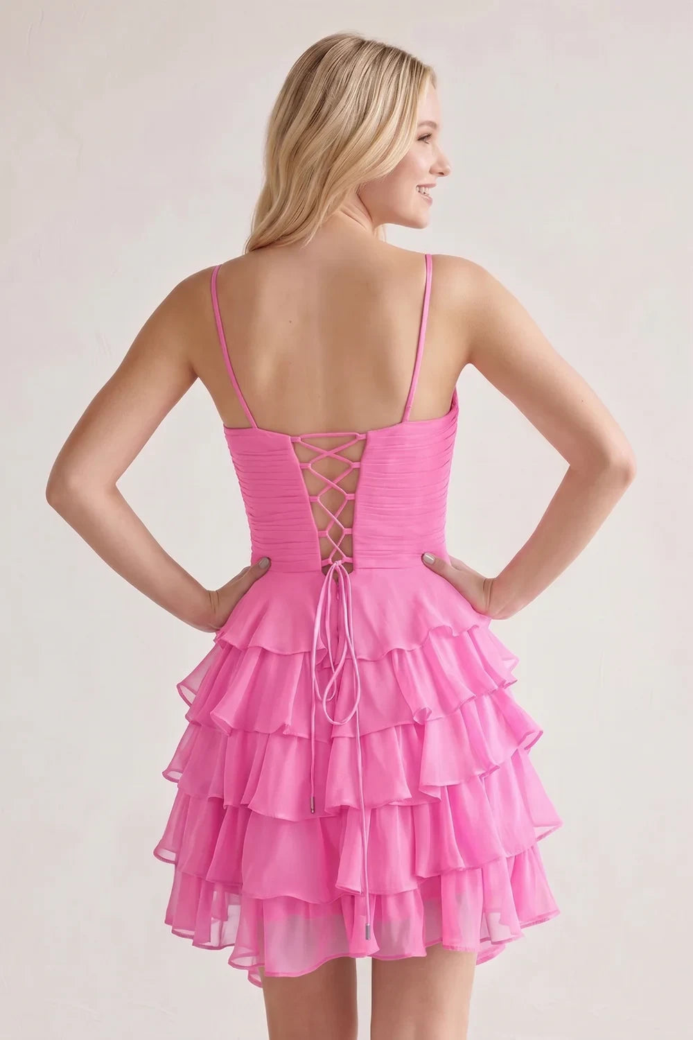 Aimishang Charming A-Line Sweetheart Sleeveless Ruffled Tiered Chiffon Short Homecoming Dress with Bow Detail