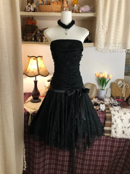 Aimishang Charming A Line Strapless Black Lace Sleeveless Short Formal Prom Dress Pretty Homecoming Dress